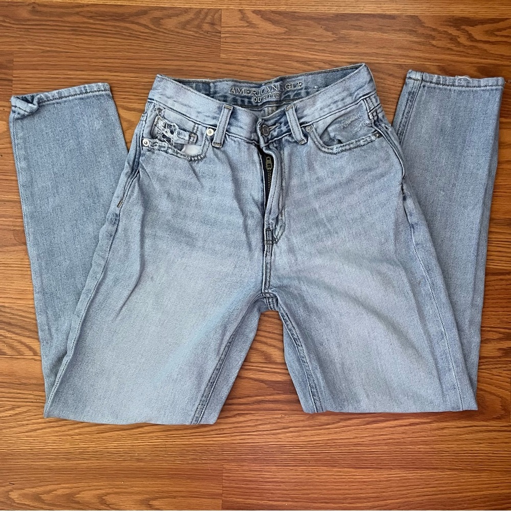 American Eagle Outfitters Light Blue Denim Jeans